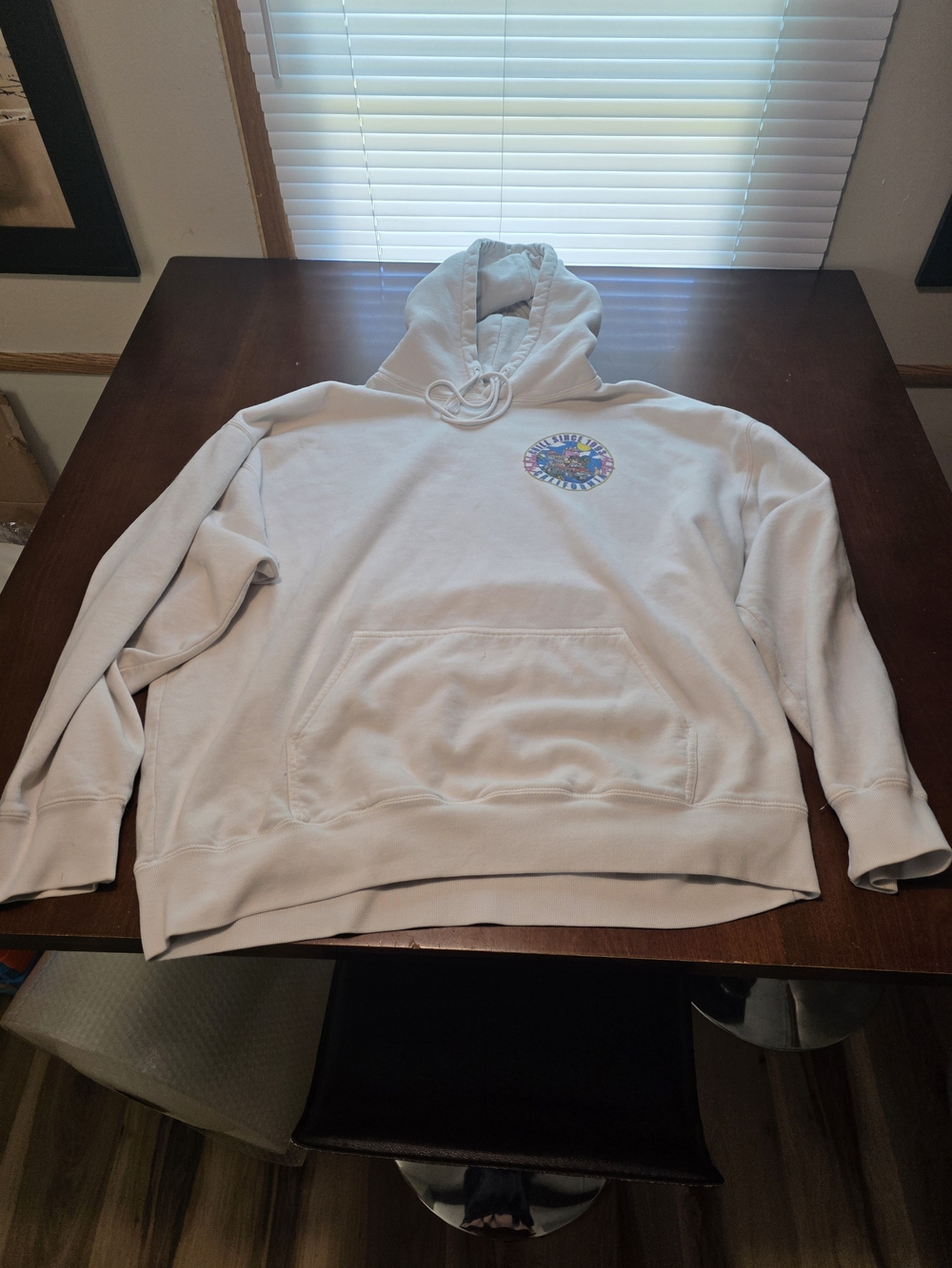 Brandy Melville Hoodie Womens One Size White Malibu Chill California Graphic